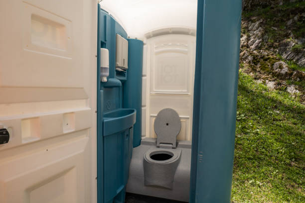Portable Toilet Options We Offer in Piru, CA